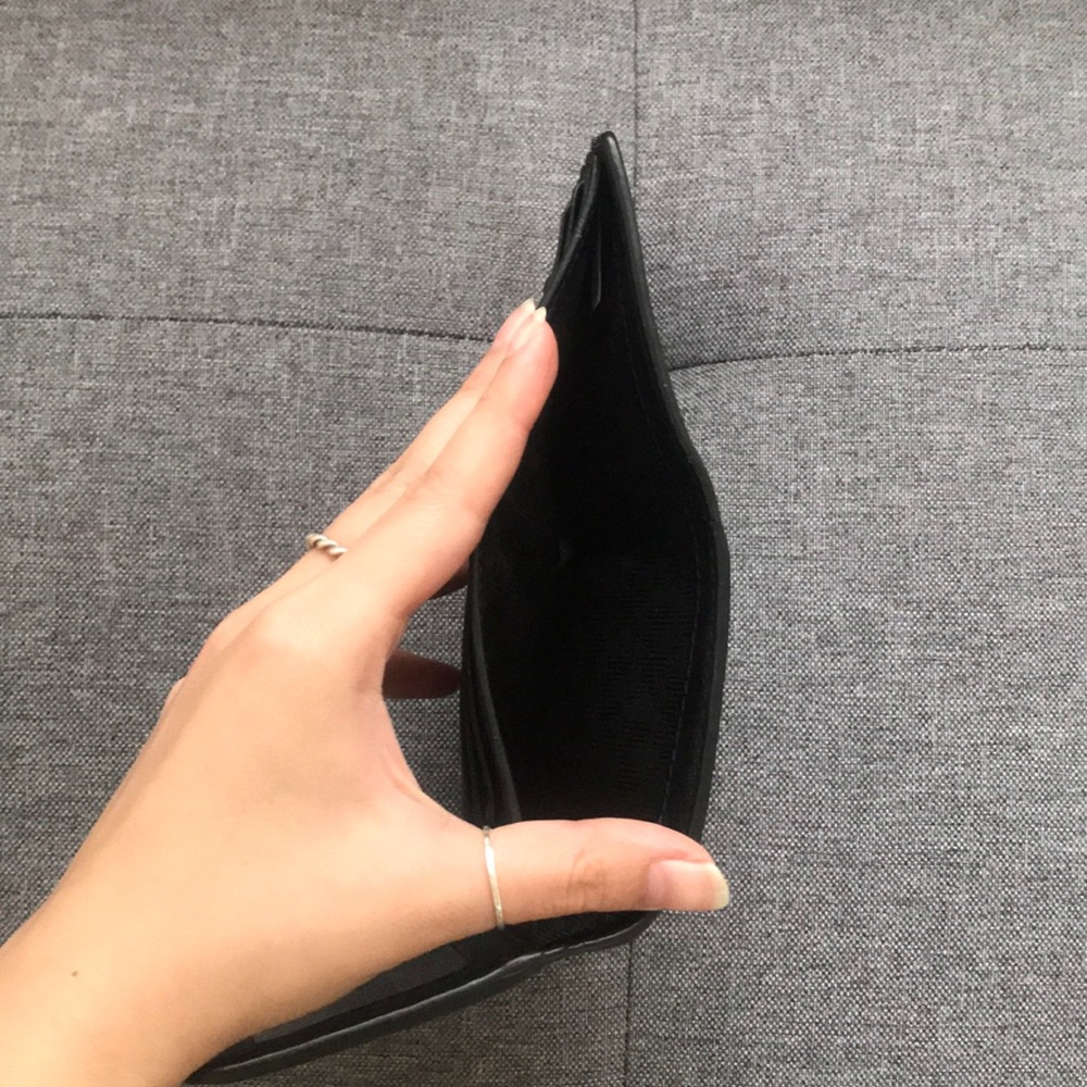 Michael Kors Small Wallet - Picture 4 of 4